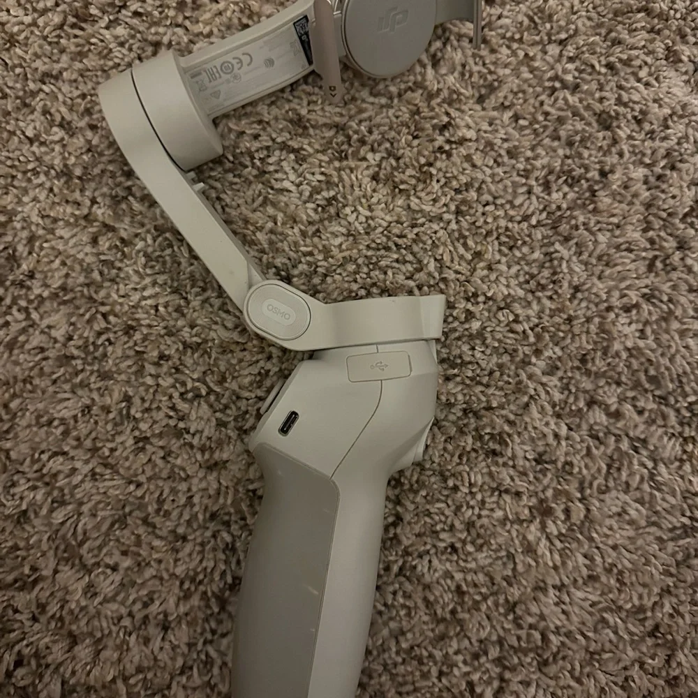 DJI Osmo Mobile 3 Beige Gimbal